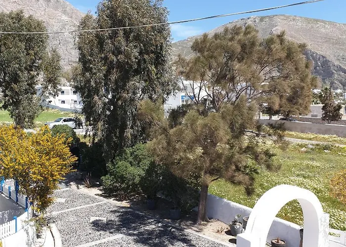 Sagma 4* Perissa (Santorini)