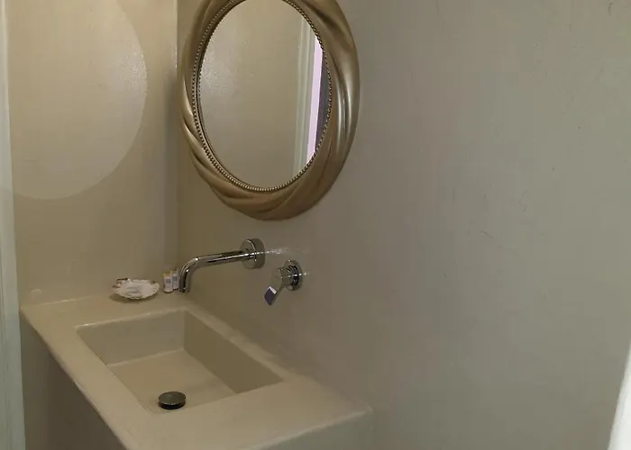 Sagma 4* Perissa (Santorini)