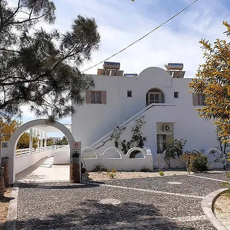 Sagma With Pool Perissa (Santorini)