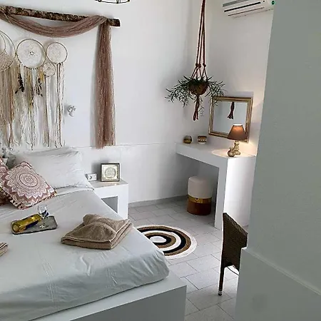 Aparthotel Sagma With Pool Perissa (Santorini)