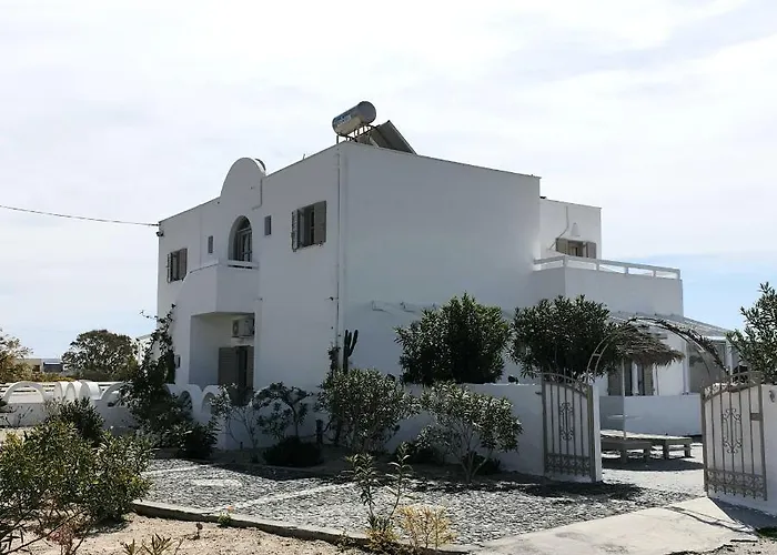 Sagma Perissa (Santorini)