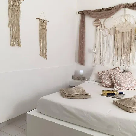 Sagma 4* Perissa (Santorini)