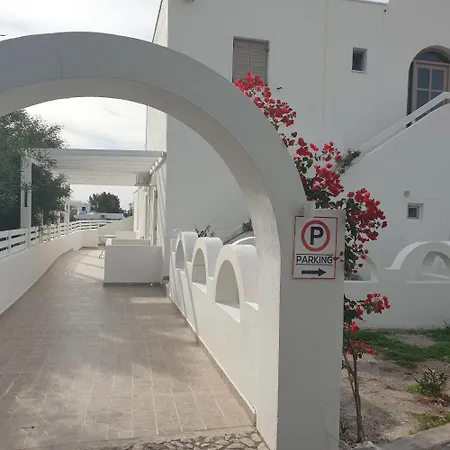 Sagma 4* Perissa (Santorini)